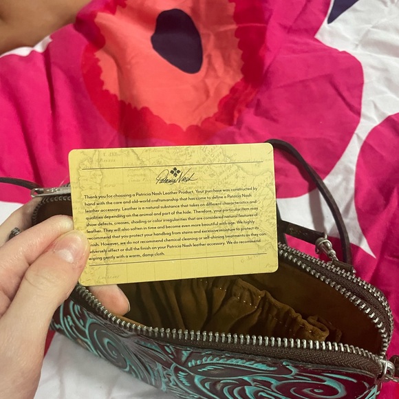 Patricia Nash Turquoise Tooled Melissana Crossbody *Pristine Condition* NWOT - Picture 6 of 10